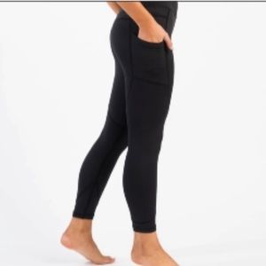 ZYIA high and tight side pocket leggings